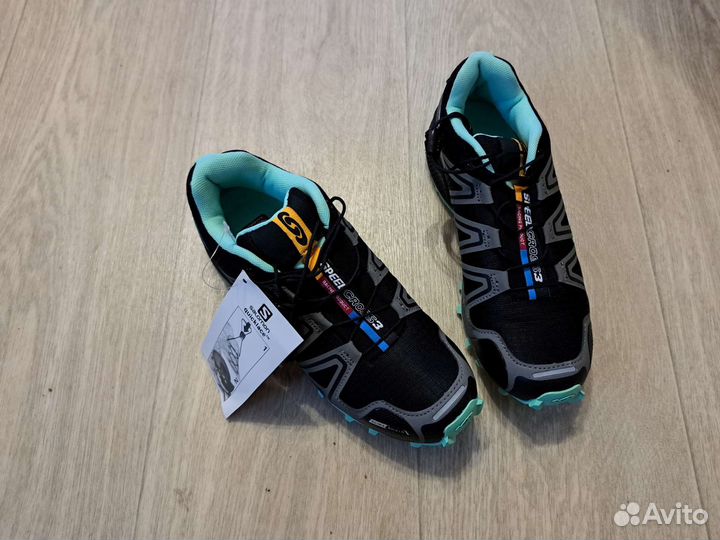Кроссовки Salomon новые размер 39 или 39,5