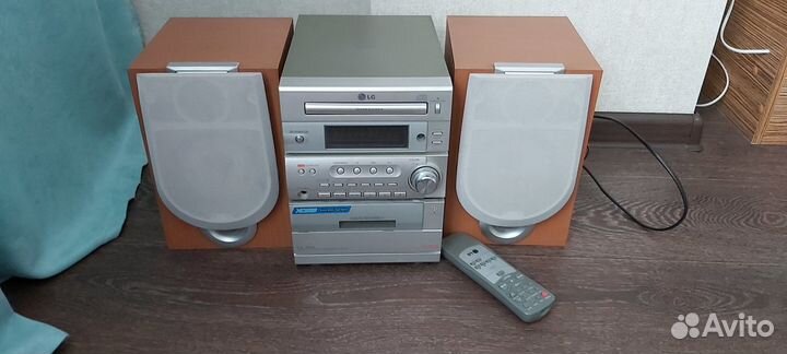 Музыкальный центр