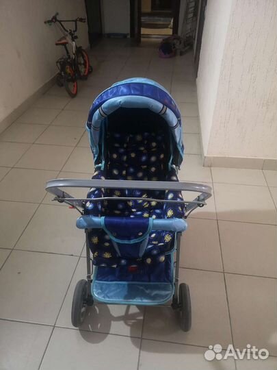 Прогулочная коляска