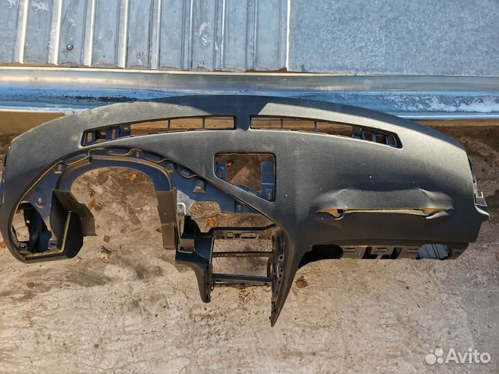 Торпедо /панель приборов Ниссан gtr Nissan