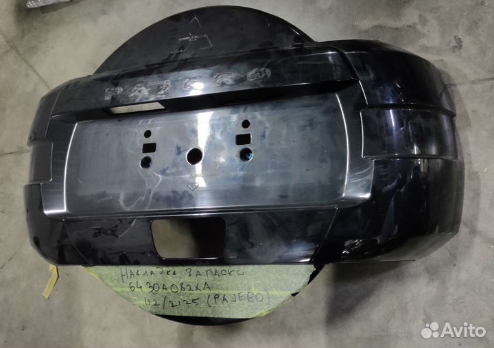 Колпак запасного колеса Паджеро оригинал