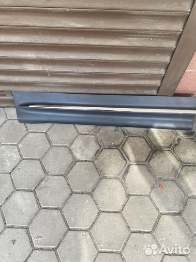 Накладка передней левой двери Mercedes X247