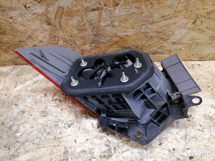 Фонарь правый Honda Accord 8