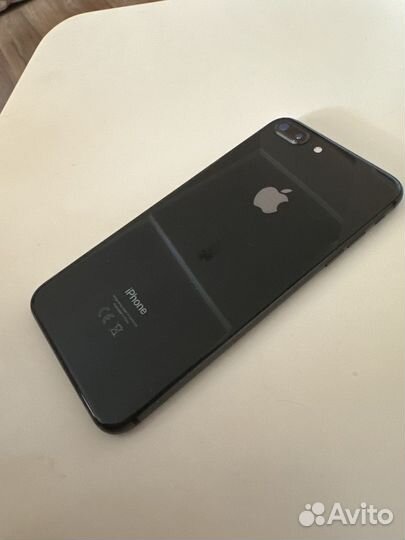 iPhone 8 Plus, 64 ГБ