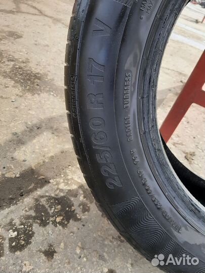 Continental ContiPremierContact 225/60 R17 V