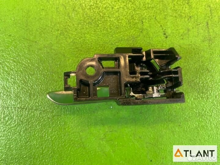 Ручка двери внутренняя передний левый toyota esqui