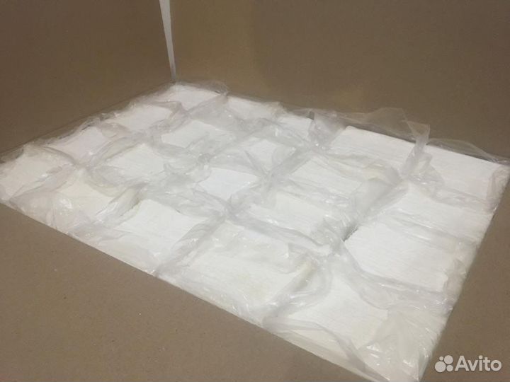 Бумажные полотенца листовые для диспенсеров