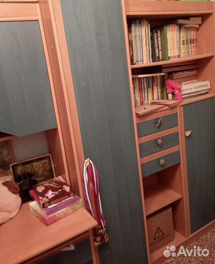 Школьная стенка