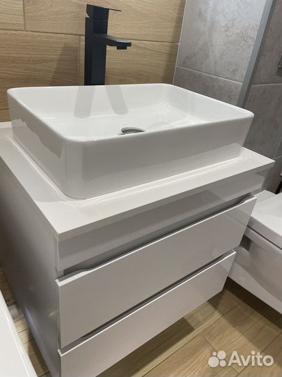 Тумба для ванной подвесная