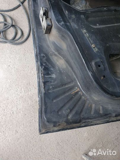 Дверь передняя левая на LADA priora (лада приора)