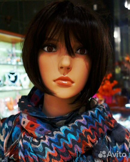 Парики, шиньоны, пряди