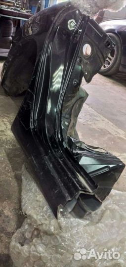 Крыло toyota Mark 2 110