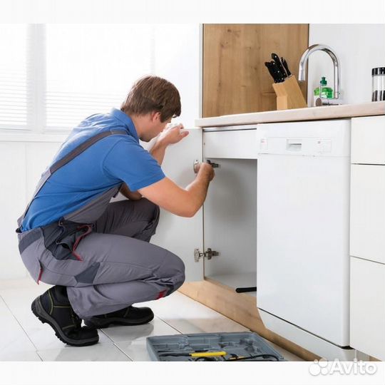 Ремонт мебели / шкафов / шкафов купе/диванов