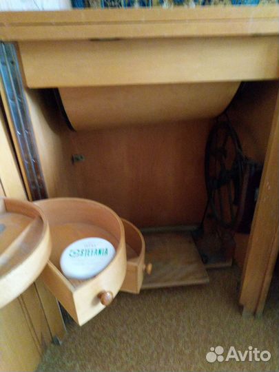 Швейная машинка Подольск ножная