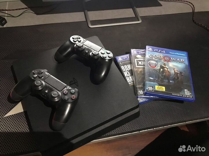 Sony playstation 4 PS4 slim 1tb