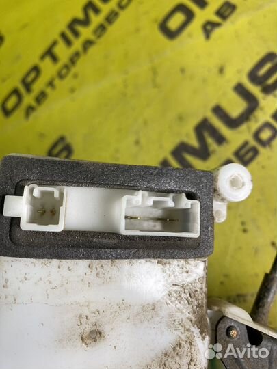 Замок передней правой двери Mazda CX-7