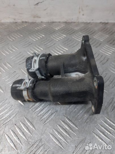 Фланец системы охлаждения Ford Focus 1.6 shda 2007