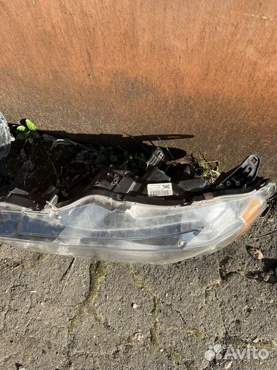 Фары на mitsubishi outlander xl