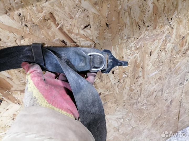 Шторка багажника Ml 164