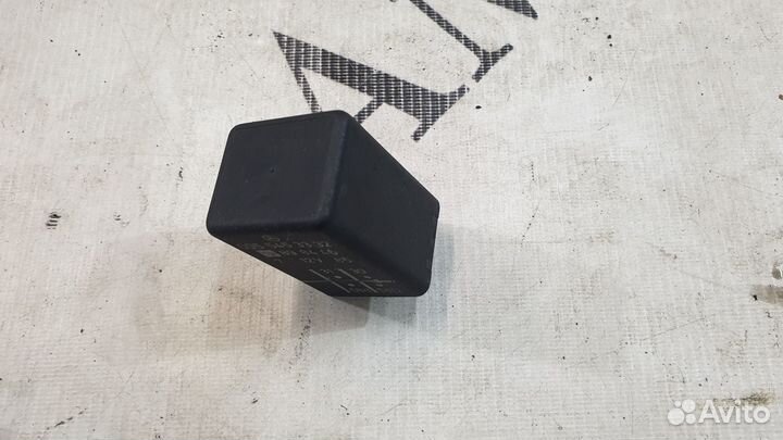 Реле освещение на Mercedes W126