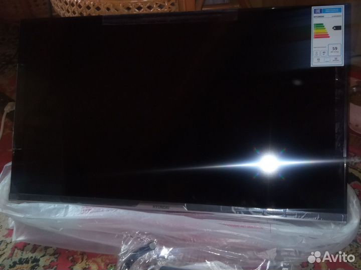 Телевизор hyundai 32 SMART