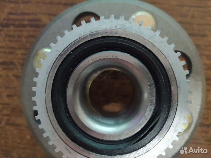 Ступица honda в сборе с подшипником новая