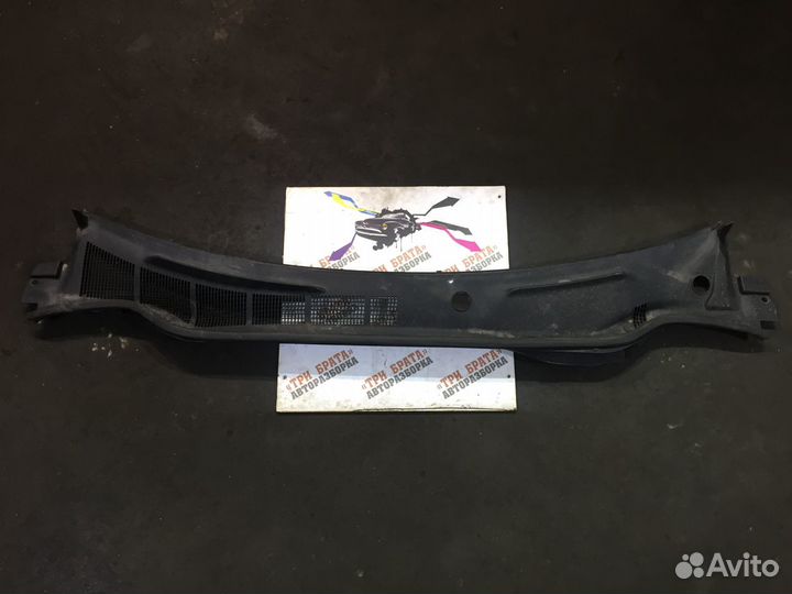 Тойота Камри Жабо дворников