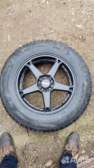 Bridgestone Ice Cruiser 7000S 235/65 R17 108T