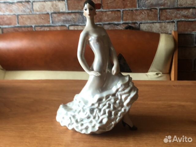 Фарфоровая статуэтка Кармен