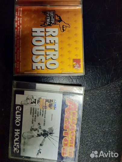 Музыкальные диски, кассеты