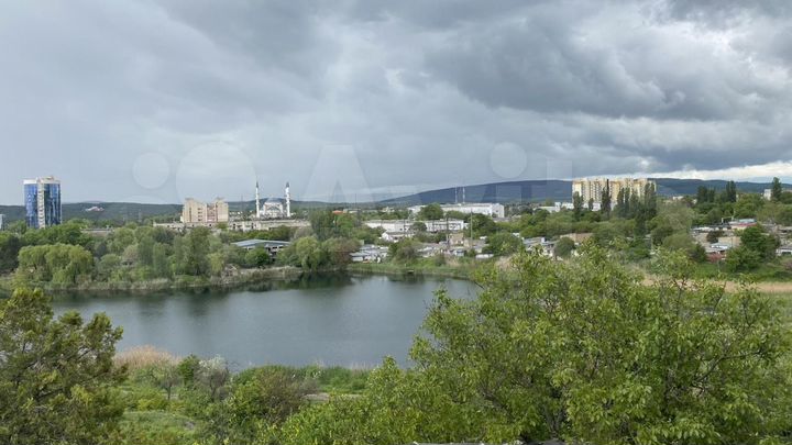 2-к. квартира, 40 м², 2/3 эт.