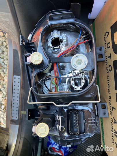 Фары volkswagen golf IV