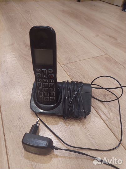 Стационарный телефон