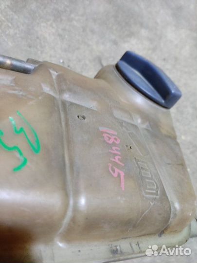 Бачок расширительный Volkswagen Passat B5