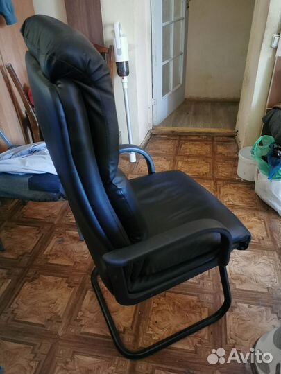 Компьютерное кресло