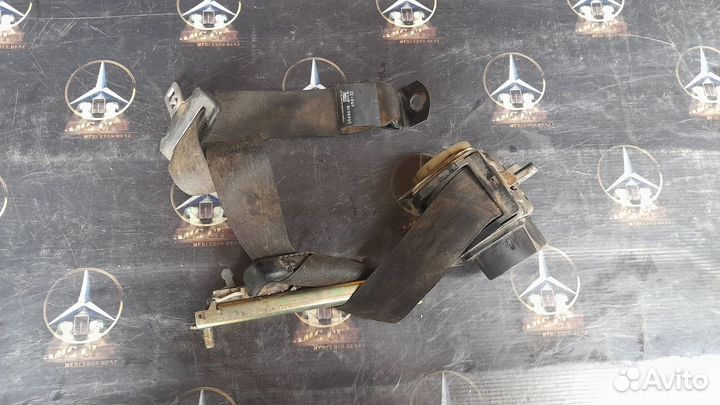 Ремень безопасности передний Прав. Мерседес