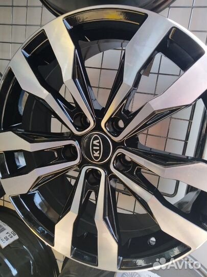 Диски R18 5x114,3 на японские,корейские авто