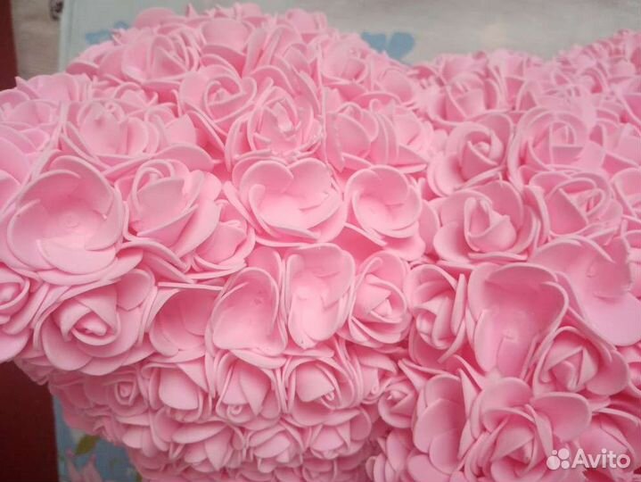 Медведь из роз