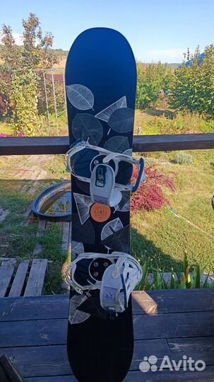 Бронь. Комплект Salomon сноуборд и крепление