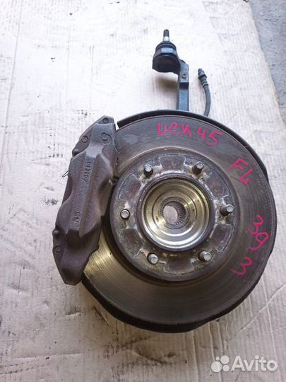 Ступица передняя левая Toyota Sequoia UCK45 2UZ-FE