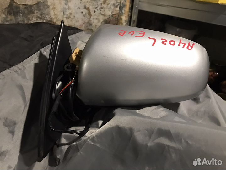 Правое боковое зеркало Audi A4 B7