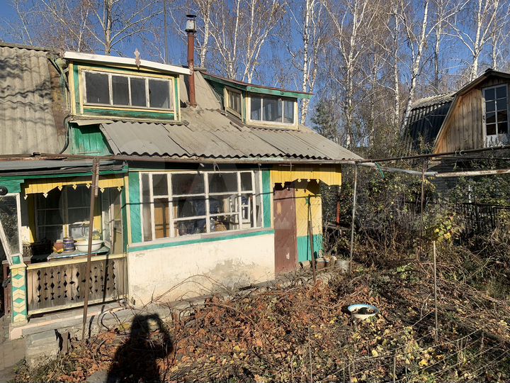 Дача 20 м² на участке 6 сот.