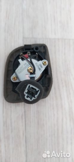 Пищалки передние пара в сборе Honda Odyssey RA6