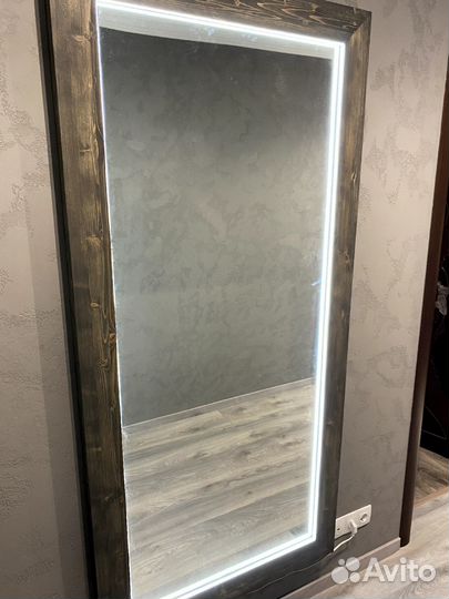 Зеркало с подсветкой