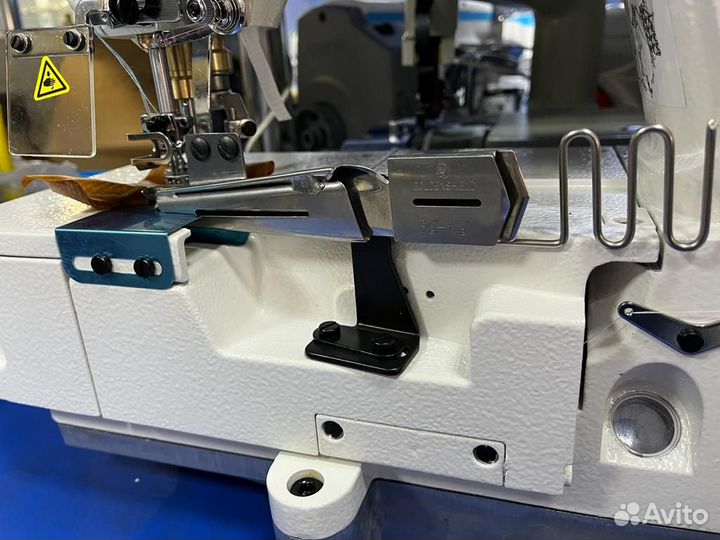 Плоскошовная швейная машина Jack W4-D-02BB 5,6 мм