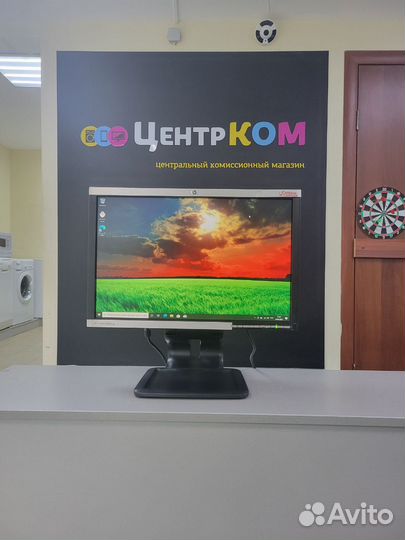 Монитор HP 19