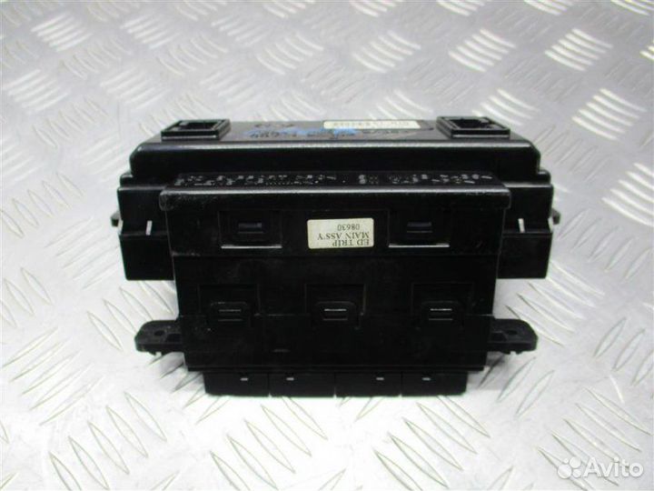 Дисплей информационный Kia Ceed 1 1.6 G4FC 122Л.С