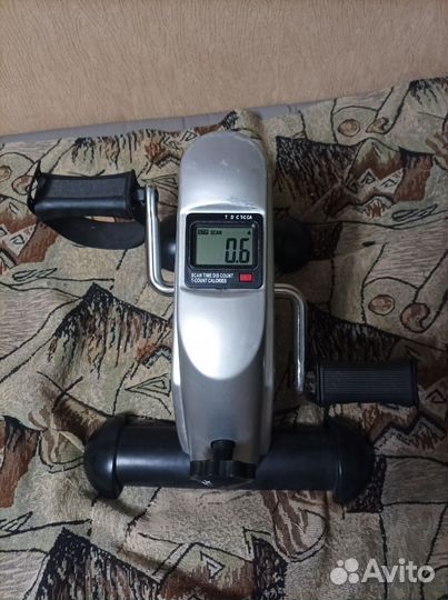 Мини велотренажёр для рук и ног с компом исправен