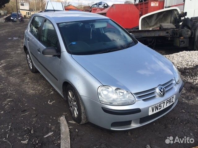 Разбор на запчасти Volkswagen Golf 5