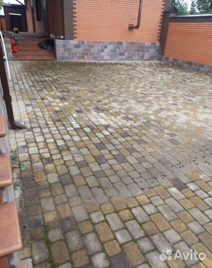 Чистка тротуарной плитки любой сложности